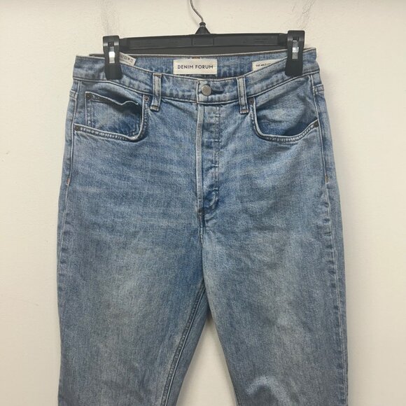 The Arlo High Rise Straight Jeans Denim Forum Size 30 Light Wash Button Fly - Picture 6 of 13